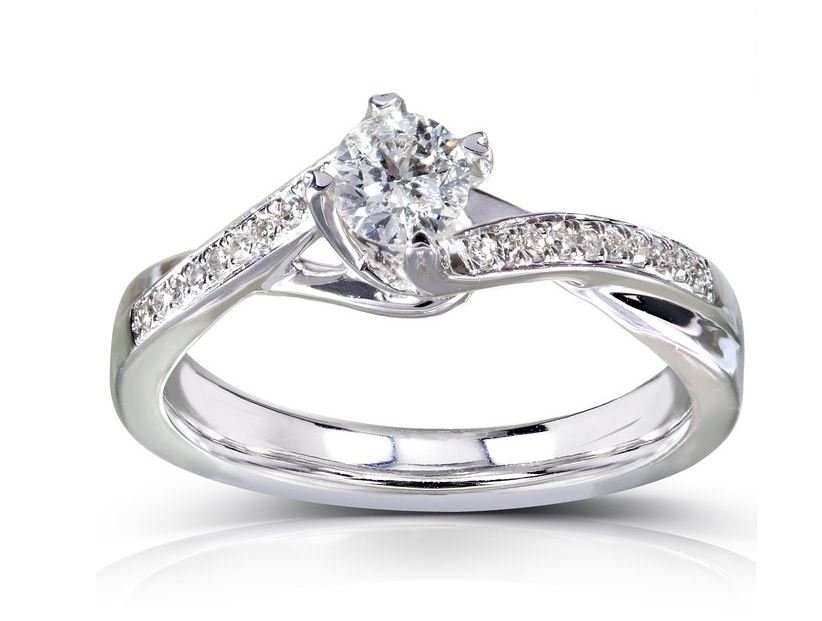 Cheap moissanite wedding rings